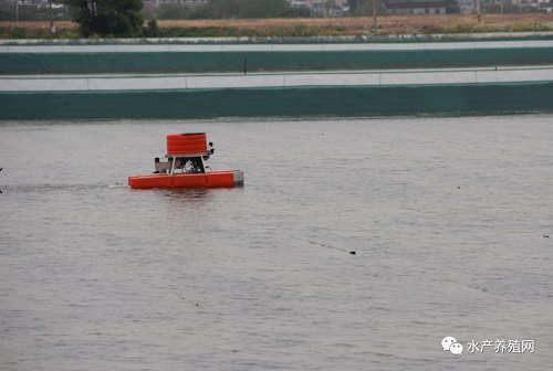 自动投料船、集成调速增氧柜……刷爆朋友圈，这些黑科技养殖设备你感兴趣吗？